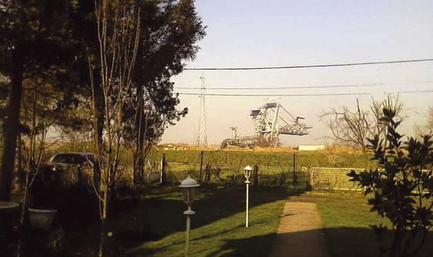 В. Црљени: Окружени смрадом, прашином и буком